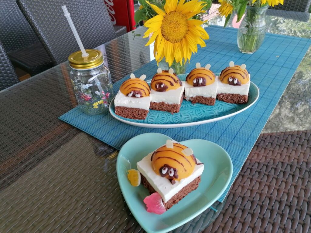 Hummelkuchen Kinderworkshop im Garten