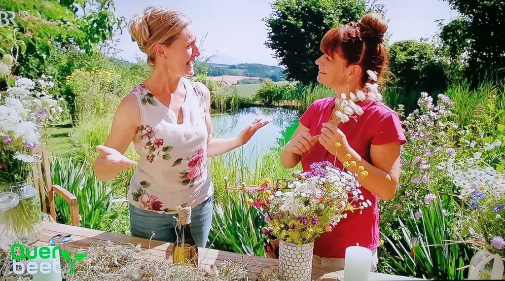 Sabrina Nitsche und Patrizia Haslinger beim Gartentalk - Querbeet zu Gast im Garten von Patrizia Haslinger - Die Herzensgärtnerin - The Heartgardener - Gartendesignerin - Naturgartengestalterin
